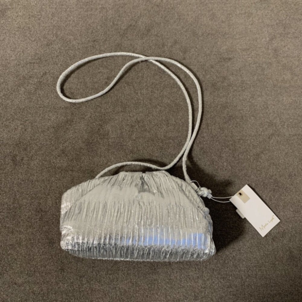 Moda Luxe Laila Crossbody Bag Silver Metallic Magnetic Frame Closure